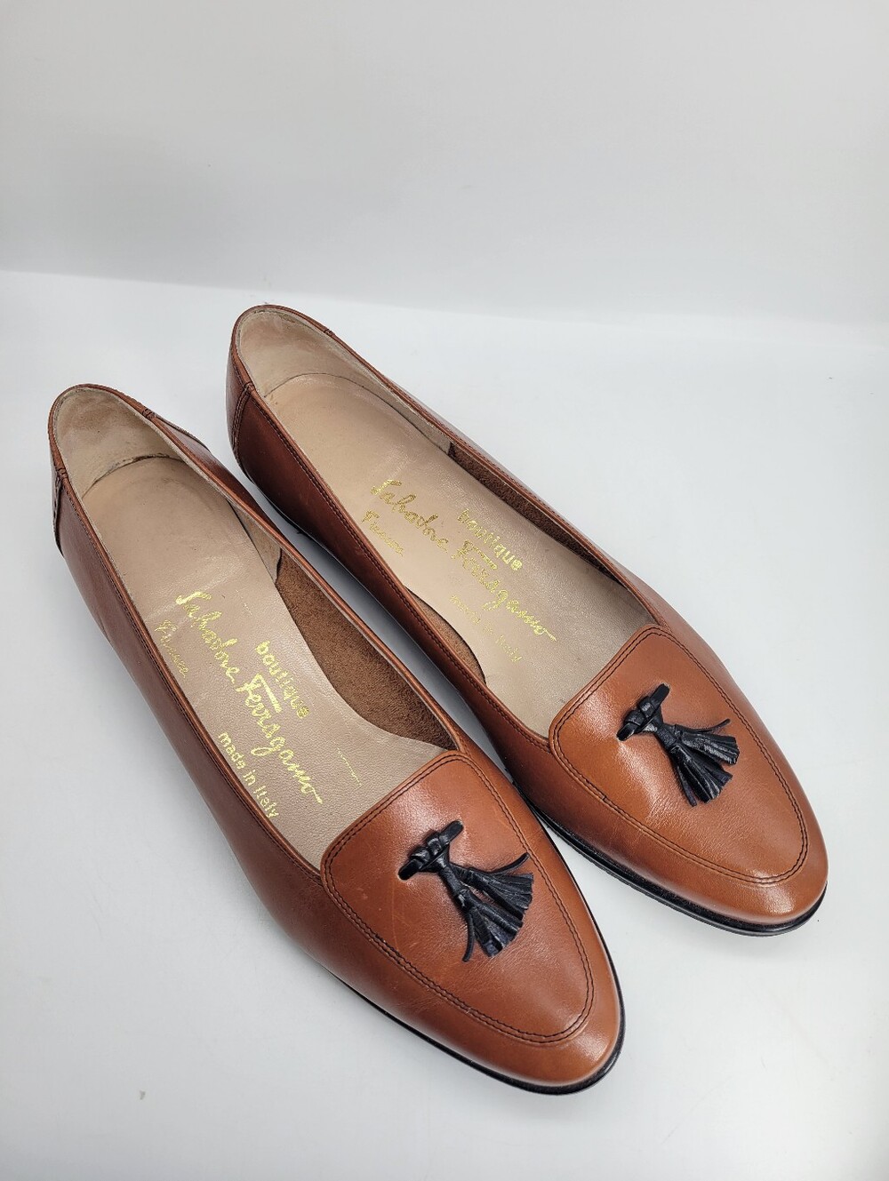 Salvatore Ferragamo Womens Loafers Cognac Brown Leather Tassel Flats Shoes 5.5 B - Picture 2 of 10